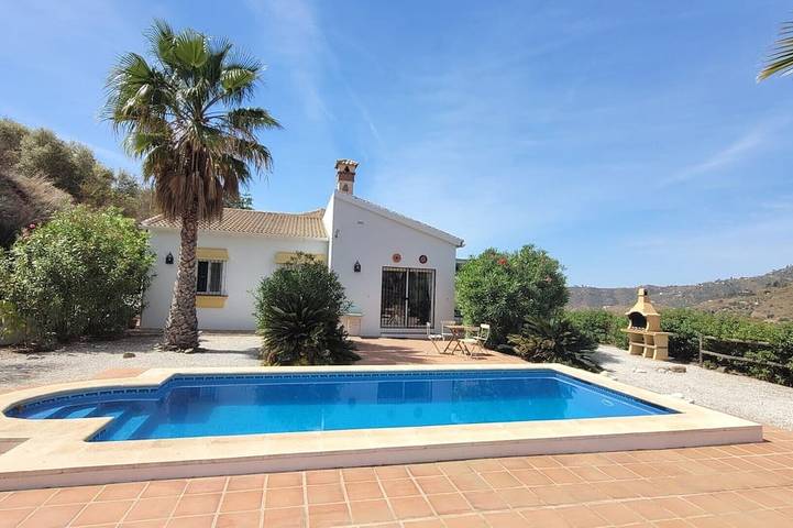 Villa pour 6 personnes, avec terrasse et jardin - 1