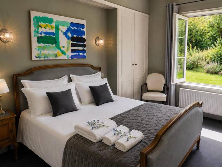 Chambre d’hôte pour 3 personnes, avec Terrasse ainsi que Jardin et Vue dans Saint-Thonan