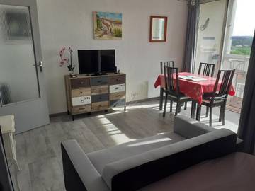 Gîte pour 2 personnes, avec vue et balcon à Gréoux-les-Bains