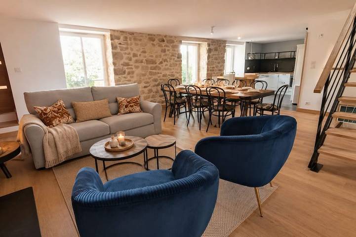 Ferienhaus für 12 Personen, mit Terrasse und Whirlpool sowie Garten - 1