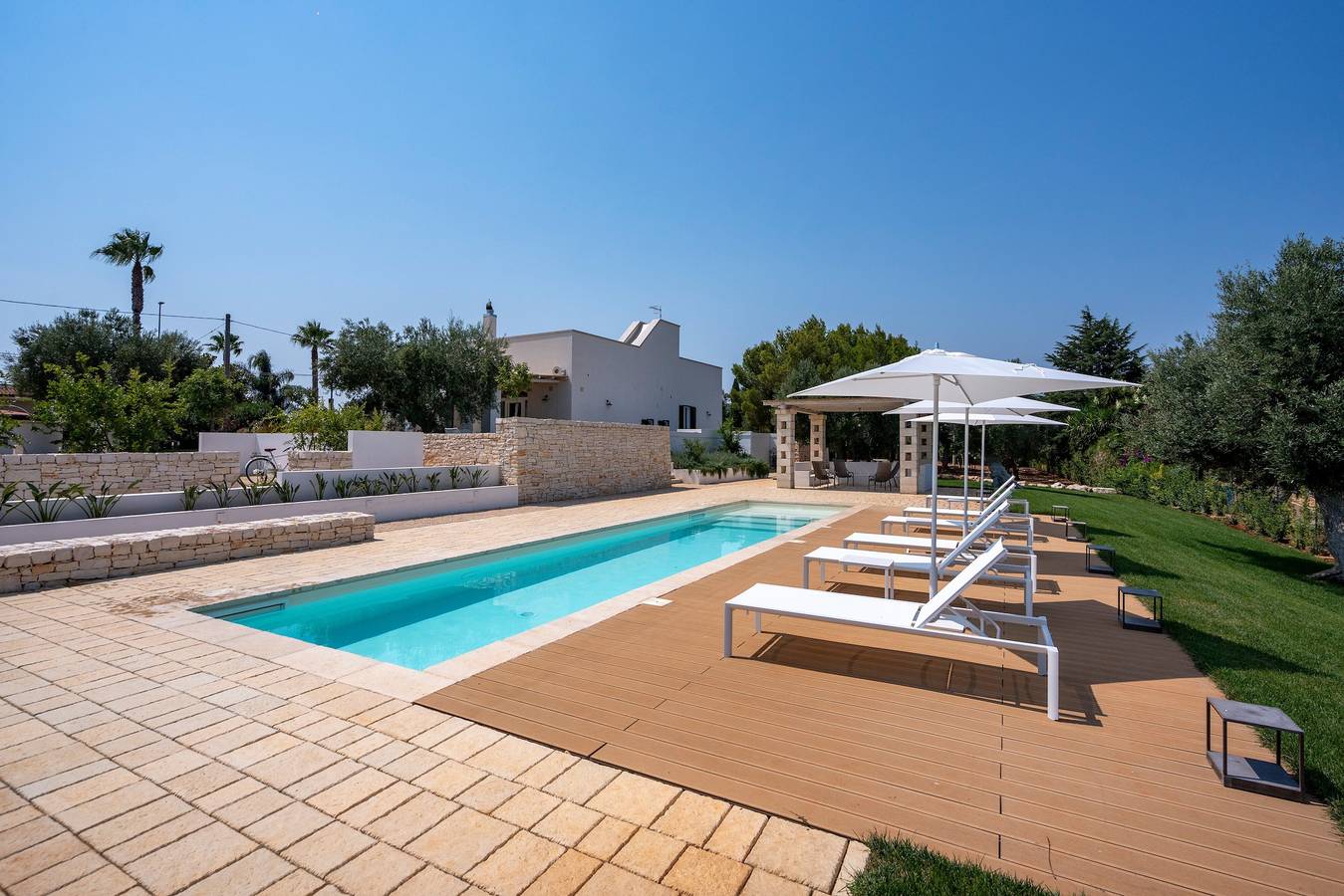 Villa 'Flora' avec vue sur la mer, Wi-Fi et climatisation in Polignano a Mare, Province de Bari