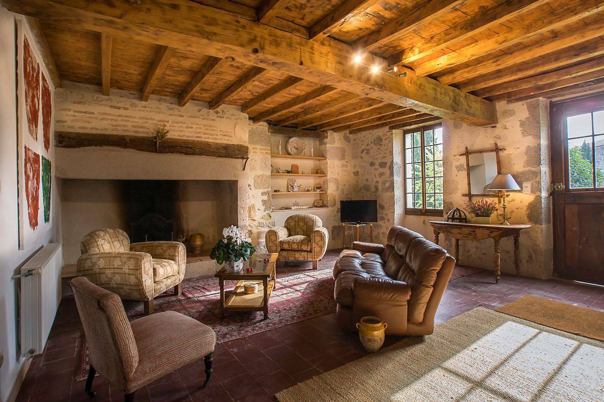 Château pour 24 personnes avec terrasse in Poudenas, Région de Nérac