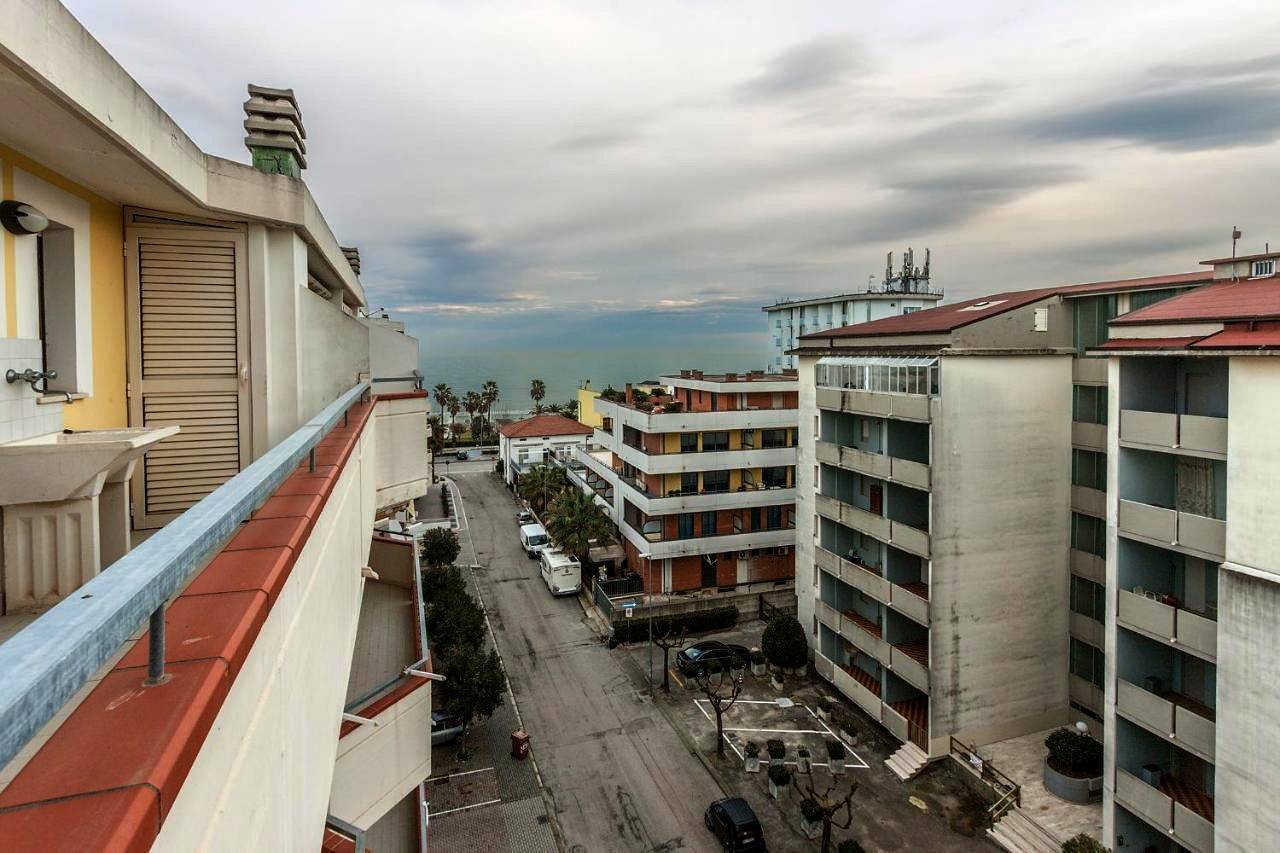 Ganze Wohnung, Palazzo Giallo in Alba Beach, Alba Adriatica