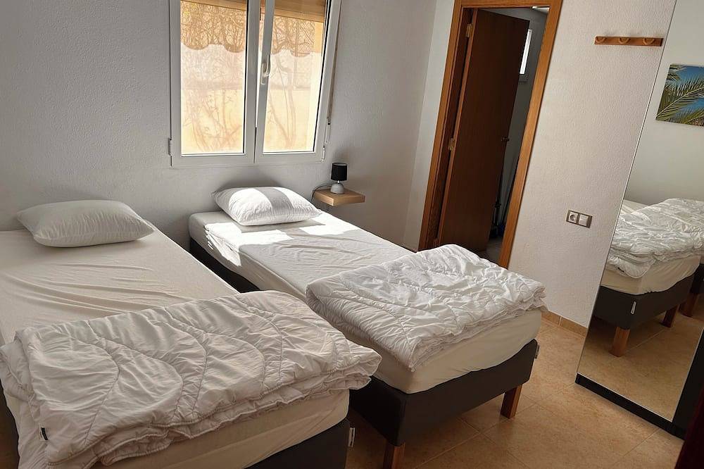 Villa with Wifi, airco and Private Pool in Beautiful Garden in Alcossebre, Alcalà de Xivert