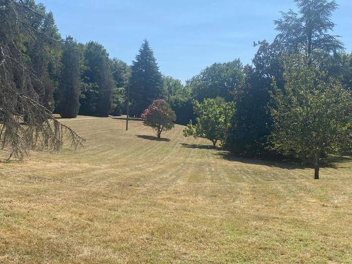 Location de vacances pour 8 personnes, avec piscine ainsi que vue et jardin à Cénac - 3