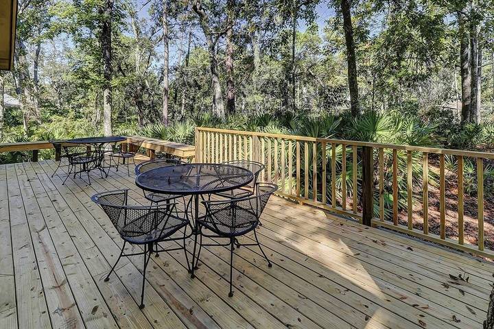Vacation rental for 10 people, with yard and balcony, with pets in Palmetto Dunes