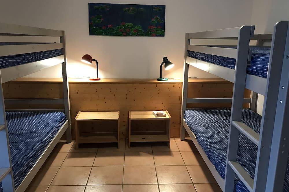 Ganze Wohnung, Traum-Aussicht - Familien-Apartment mit Terrasse und Garten in Lezzeno, Comer See