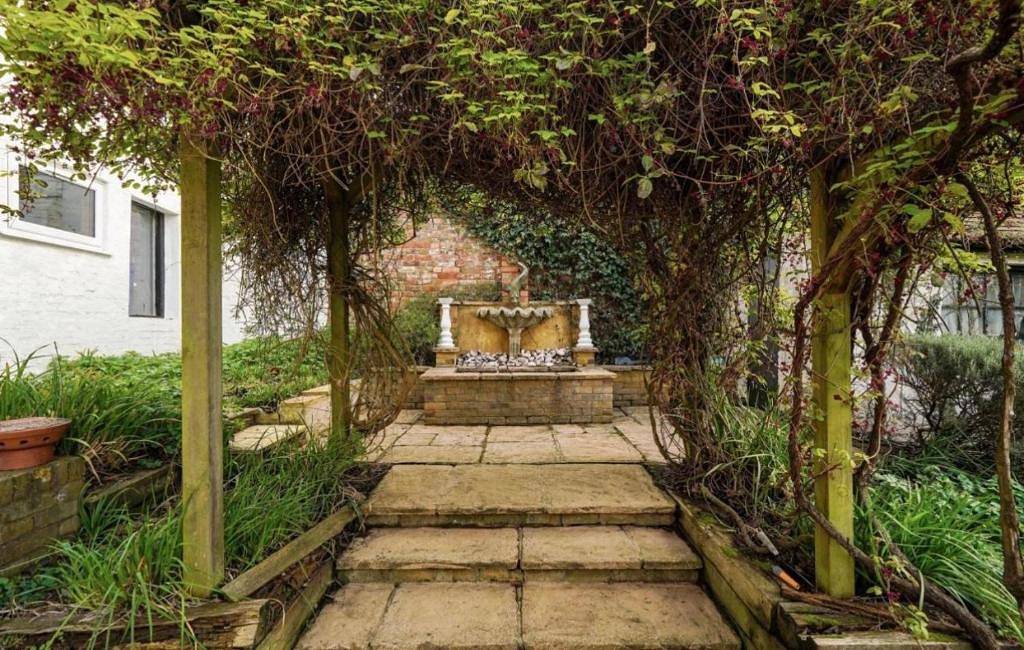 Villa für 17 Personen Historisches Erbe 20 Minuten Baker Street mit Whirlpool Nicht für Veranstaltungen in Hillingdon, London