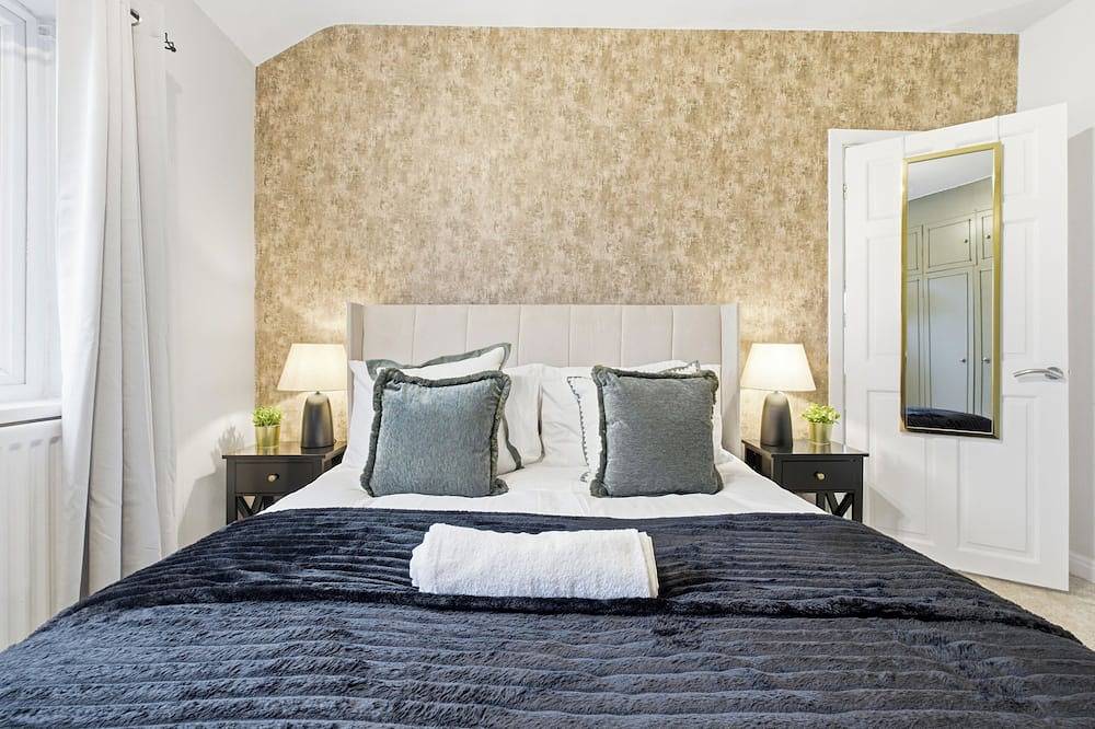 3 Bedroom Equipped House Free Parking Wv14 Wolverhampton Bilston Willenhall in Wolverhampton, Birmingham e dintorni