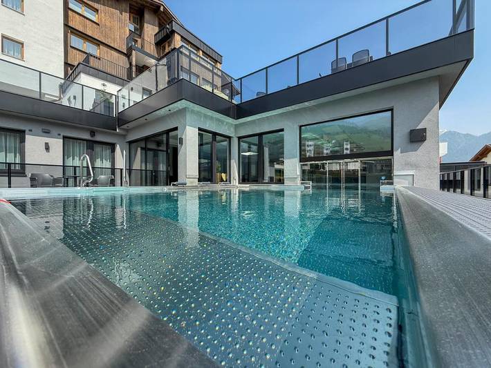 Ferienwohnung für 6 Personen, mit Pool und Sauna sowie Terrasse und Ausblick, mit Haustier in Serfaus - 4