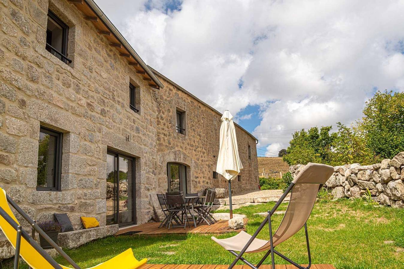 Gîte pour 6 Personnes dans Saint-Laurent-de-Muret, L'Aubrac