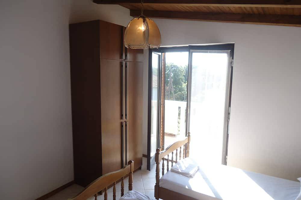 Ganze Wohnung, Drei-Zimmer-Wohnung am Meer in Diklo (Zadar), Zadar (Kommun)