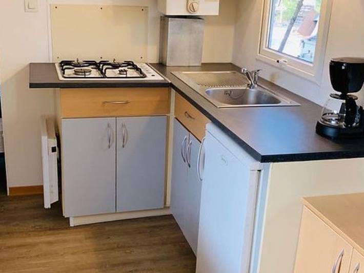 Mobil home pour 5 personnes, avec piscine et terrasse à Les Mages - 3