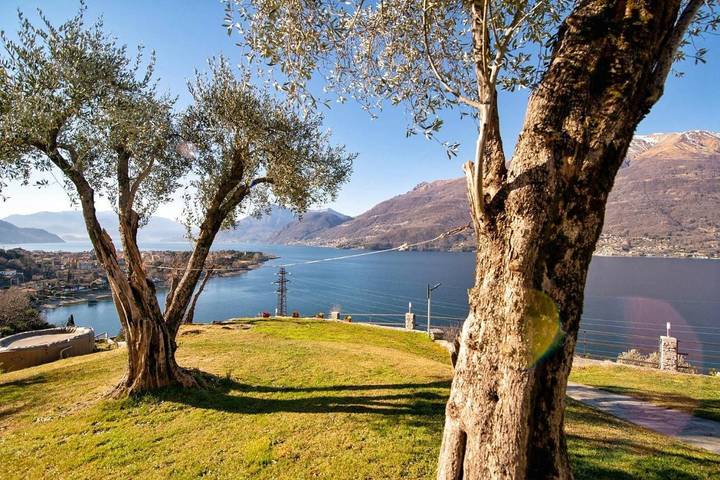 Ferienhaus für 4 Personen, mit Ausblick und Pool sowie Seeblick und Garten am Comer See - 3