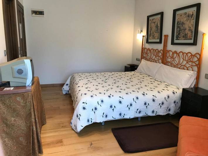 Hotel para 2 personas, con jardín y vistas en Cangas del Narcea - 3