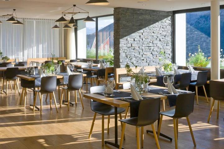 Hôtel pour 2 personnes, avec jardin ainsi que vue et terrasse à Albinen - 2