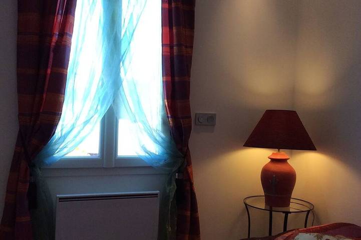 Location de vacances pour 8 personnes, avec jardin et terrasse à Le Puy-Sainte-Réparade - 4