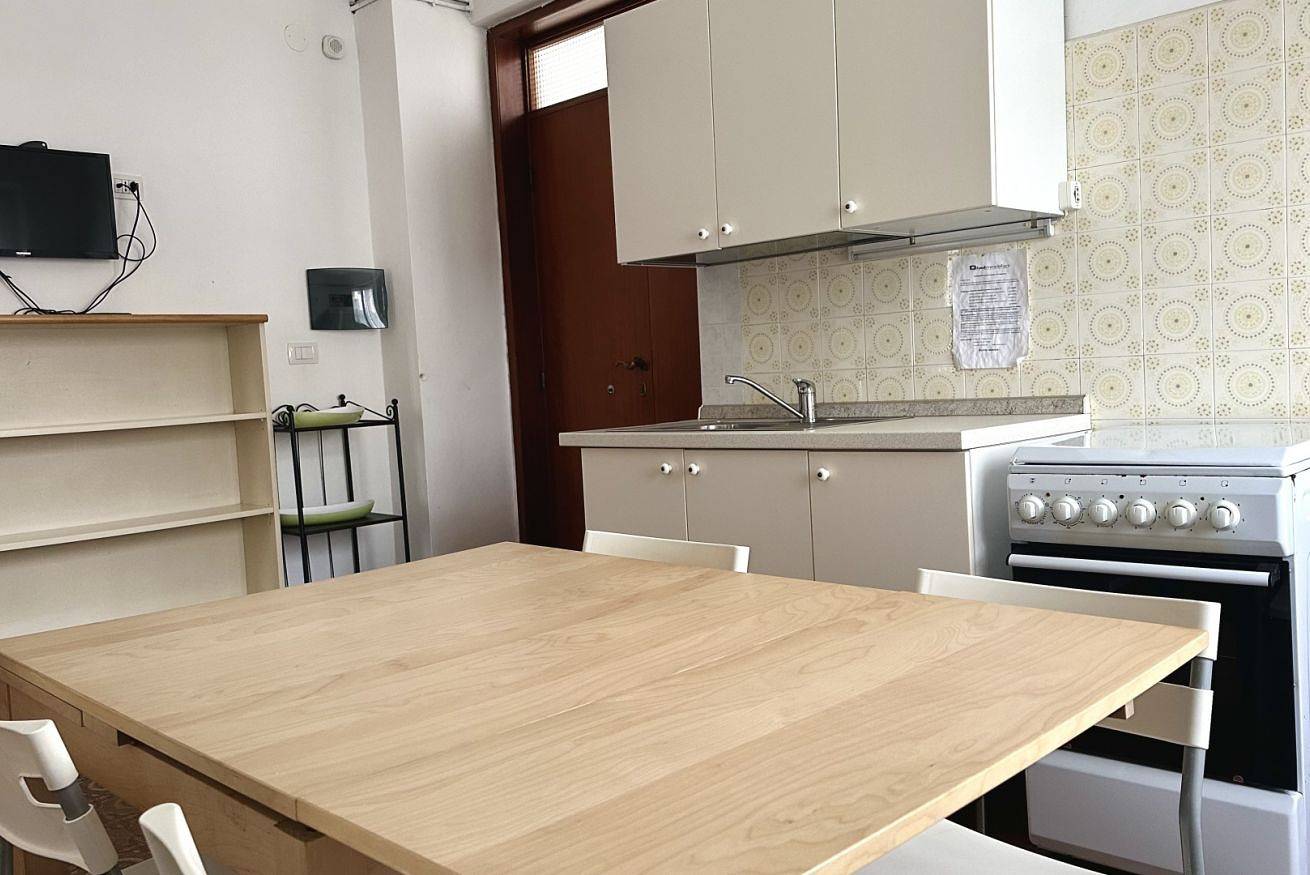 Entire apartment, M019 - Marcelli, three-room apartment with garden 50 meters from the sea in Marcelli, Riviera del Conero