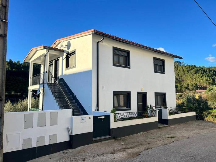 Location de vacances pour 6 personnes, avec vue et terrasse, animaux acceptés à Vila de Rei - 4