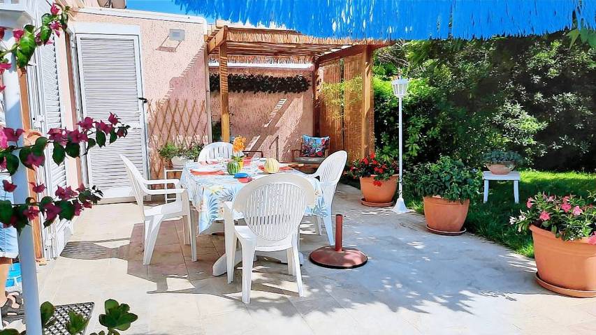 Gîte pour 2 personnes, avec jardin et terrasse à Taglio-Isolaccio