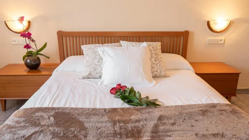 Casa de huéspuedes para 3 personas, con terraza además de vistas y jardín - 1