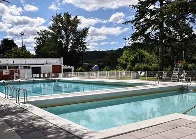 Camping pour 4 personnes, avec piscine et terrasse, animaux acceptés dans Haute-Garonne - 4