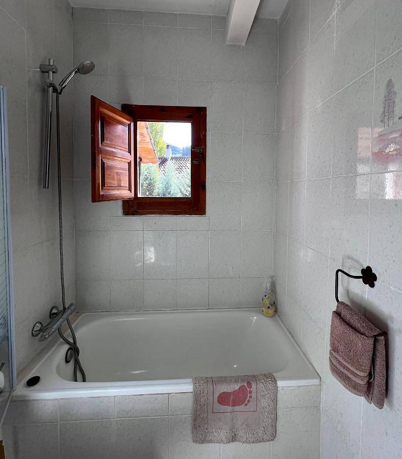Casa Rural Serafïn, Pet Friendly in Renera, Provincia de Guadalajara