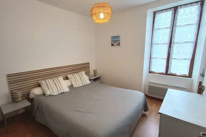 Location de vacances pour 6 personnes, avec jardin à Barzan - 2