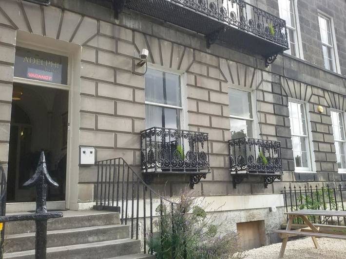 Bed and breakfast for 2 people in Edinburgh