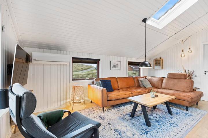 Tolles Ferienhaus in Årgab mit Badetonne nur 250 Meter vom Strand in Skodbjerge, Årgab