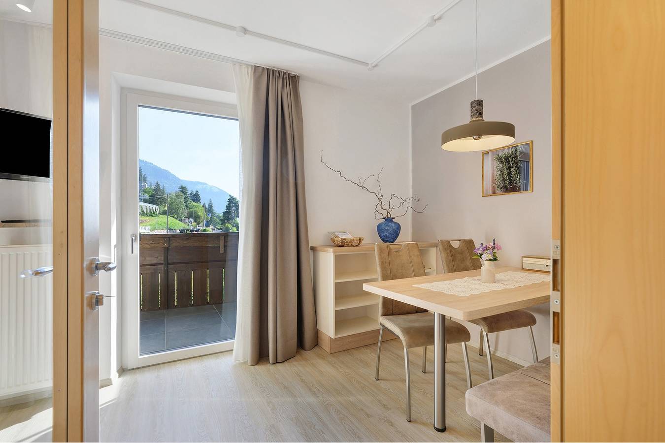 Ganze Wohnung, Ferienwohnung "Eschenleit Bergblick" mit Balkon und Wi-Fi in St. Pankraz, Ortleralpen