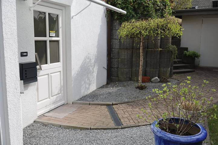 Ganze Wohnung, Exklusive 91 m² Wohnung (Terrasse, Sauna) – ruhig gelegen Dus, Essen & Wuppertal in Velbert, Kreis Mettmann