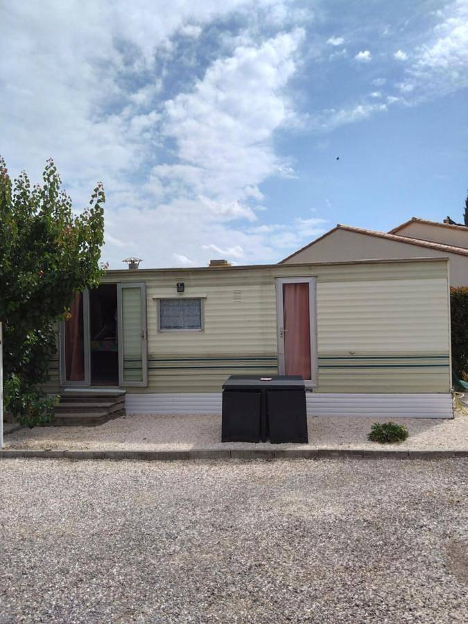 Location de vacances pour 4 personnes, avec Terrasse ainsi que Jardin et Vue à Néfiach