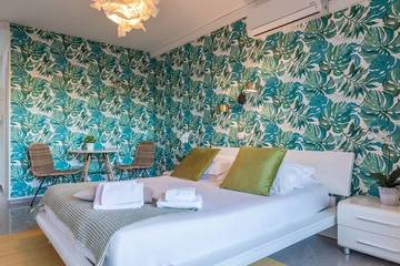 Apartment for 2 People in Juan-les-Pins, Antibes, Photo 2