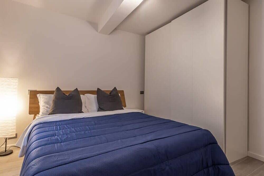 Entire apartment, Suite Rua Pioppa - Affitti Brevi Italia in Modena, Modena Province