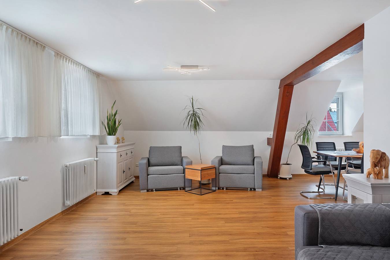 Geheel appartement, Appartement 'Mit 75qm' met Balkon en Wi-Fi in Müllheim, Zuidelijk Zwarte Woud