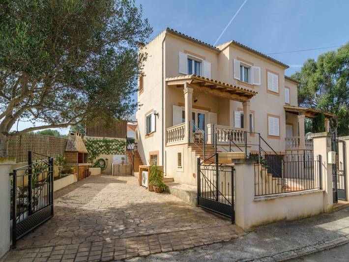 Ferienhaus für 6 Personen, mit Terrasse und Garten sowie Pool in Portocolom - 2