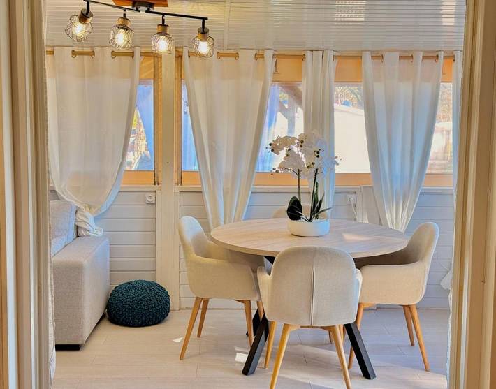 Camping pour 4 personnes, avec vue ainsi que piscine et jardin à Puget-sur-Argens - 3