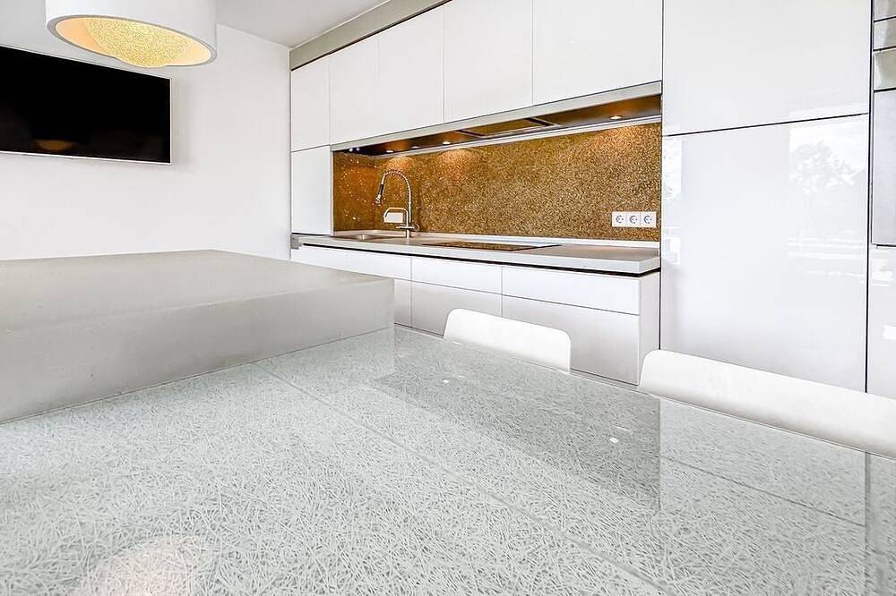 Ganze Wohnung, Designapartment mit Balkon & Parkblick in Hn-Ost in Heilbronn, Kurpfalz