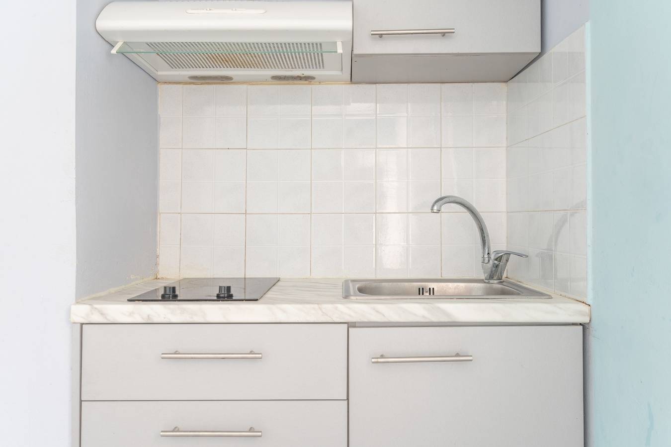 Geheel appartement, Appartement 'Begane Grond 14' met privéterras, draadloos internet en airconditioning in Nikiana, Alexandros
