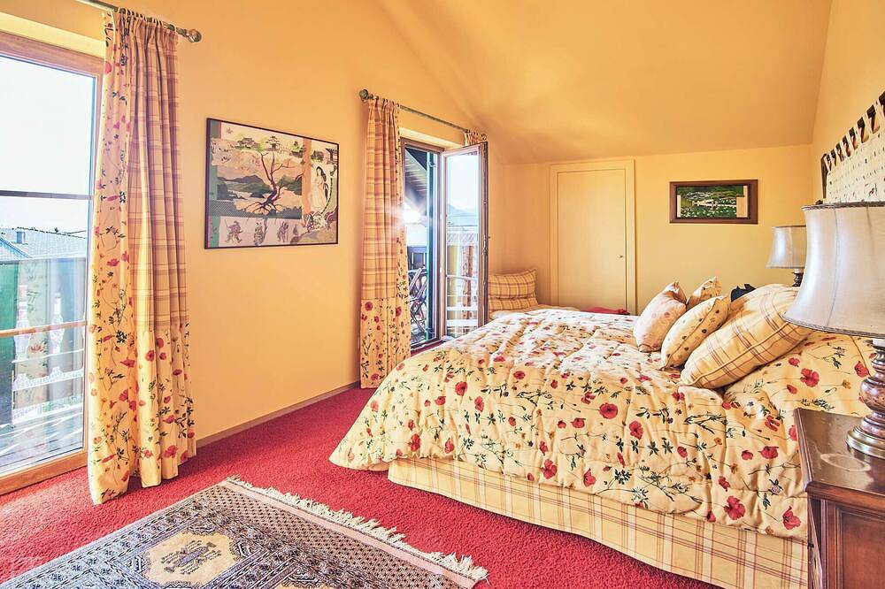 Ganze Wohnung, Gemütliche und großzügige Wohnung mit Garten in Salzkammergut-Berge, Mondsee (Stadt)