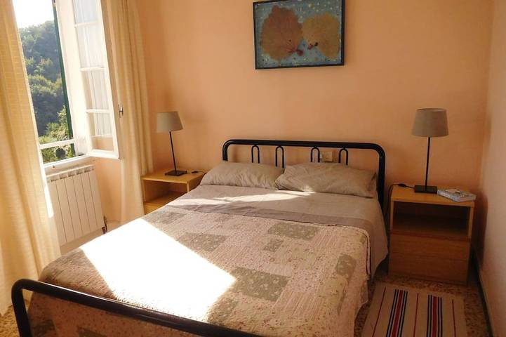 Casa ampia e luminosa con vista su una valle Ligure. Cin It008047C23Lriwc19 in Prelà, Riviera di Ponente