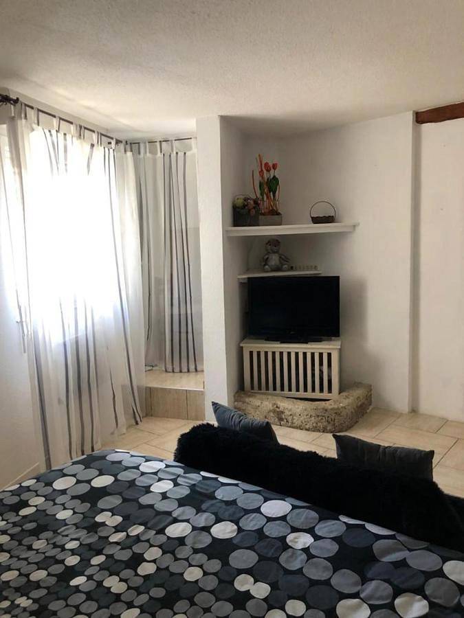 Appartement entier, Two-Bedroom Apartment in Conques-sur-Orbiel, Région de Carcassonne