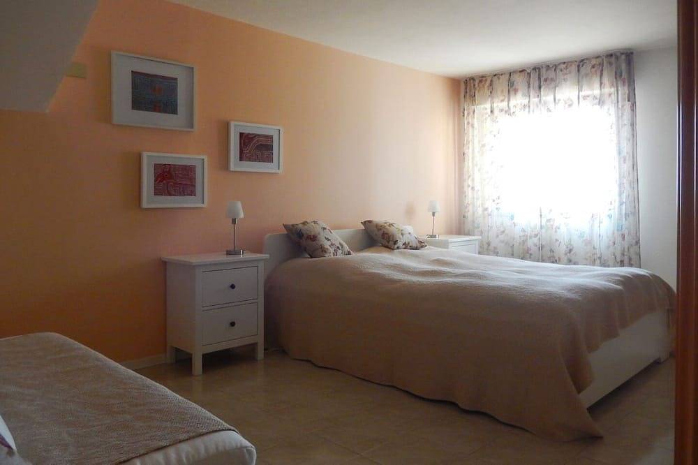 Entire apartment, Apartment Casa Cara in Viggiona, Trarego Viggiona