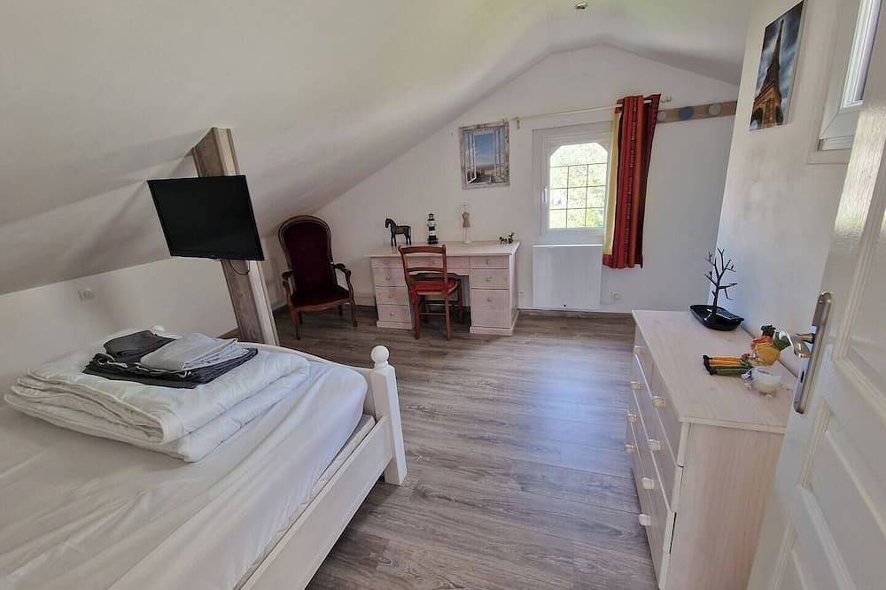 Maison Sainte Cécile near beach and shops, pets welcome in Sainte Cécile Plage, Camiers