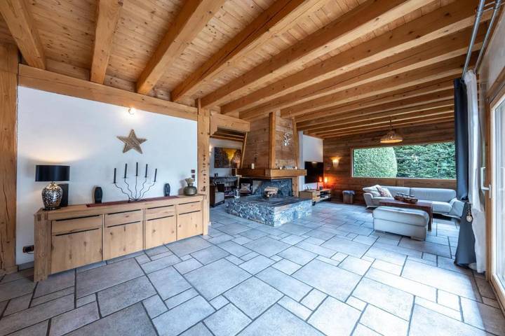 Gîte pour 10 personnes, avec vue et jardin à Châtillon-sur-Cluses - 2