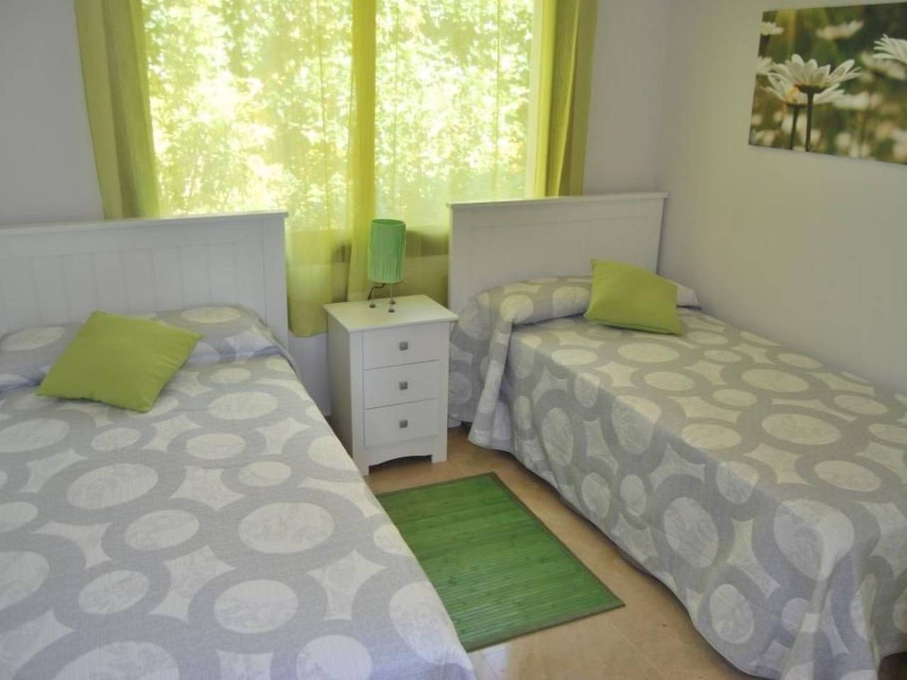 Apartamento entero, Helle, modernisierte Wohnung mit mehreren Pools in Playa de La Alcaidesa, San Roque