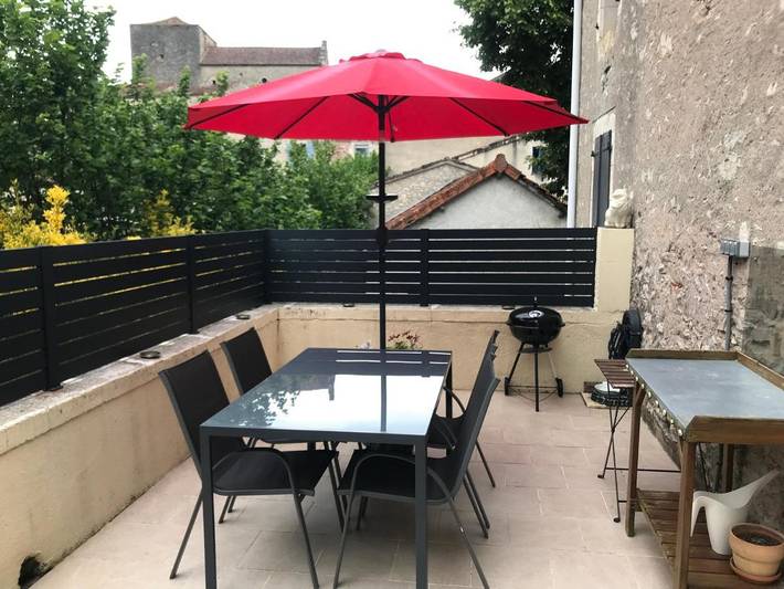Location de vacances pour 4 personnes, avec vue et terrasse à Lamagdelaine - 2