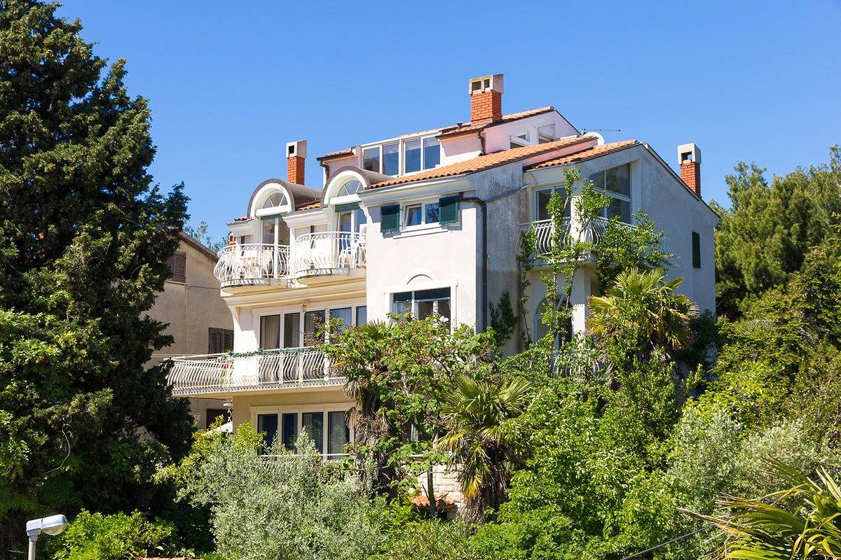 Apartamento vacacional entero, Apartamento de vacaciones para 4 personas con balcón in Pula, Pula-Medulin