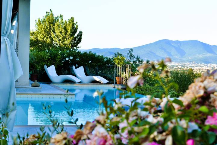 Villa per 13 persone, con Terrazza e Giardino a Carmignano